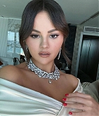 selena_28929.jpg